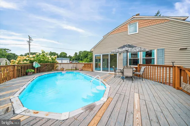 $605,000 | 24 Ferry Point Lane, Earleville, MD 21919