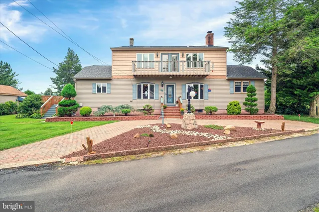 $605,000 | 24 Ferry Point Lane, Earleville, MD 21919