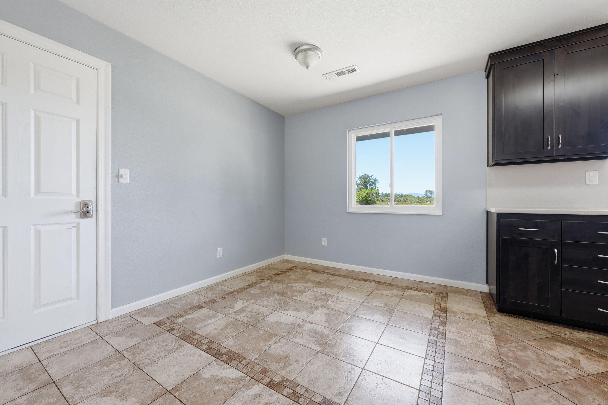 16280 Scout Avenue Anderson, CA 96007 - Photo 17 of 51 16-web-or-mls-IMG-16