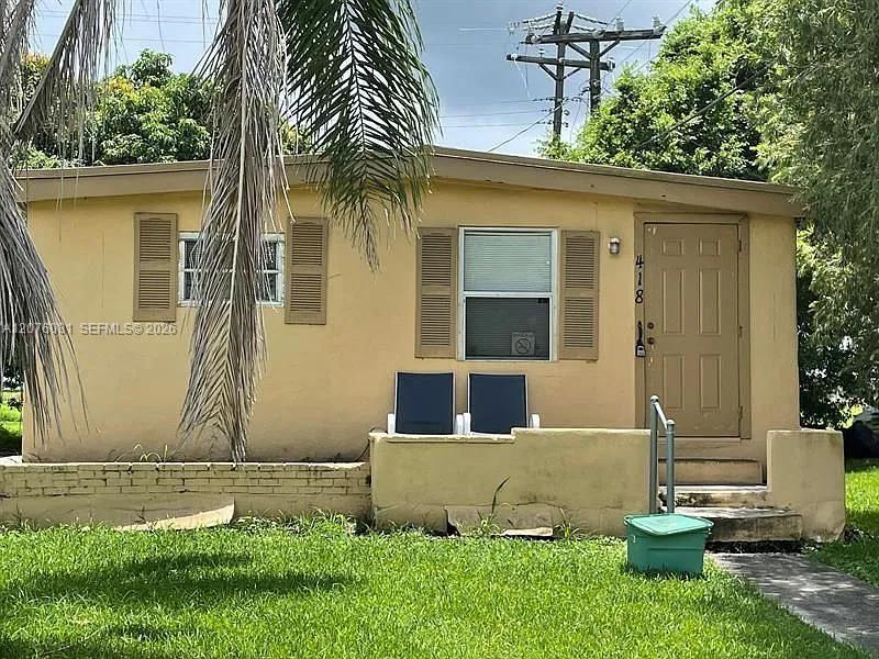 418 North Cocoanut Road Pahokee, FL 33476 - Photo 1 of 3 Gallery Image 1