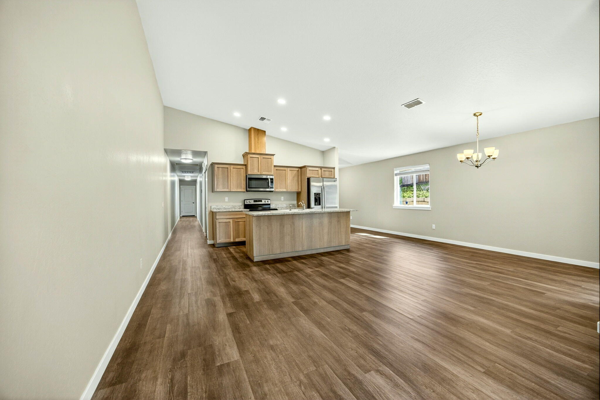 3001 Southwest University Road, Unit A & B Grants Pass, OR 97527 - Photo 11 of 38