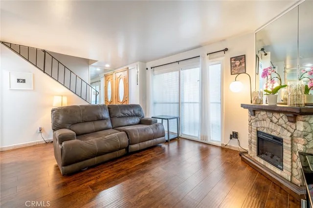 $530,000 | 8633 Balboa Boulevard, Unit 29, Northridge, CA 91325