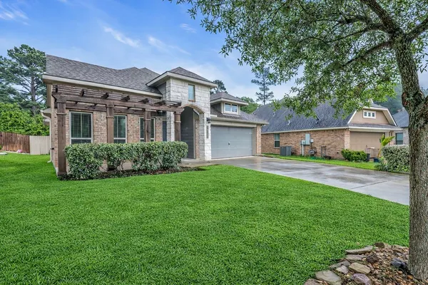 $295,000 | 14320 North Summerchase Circle, Willis, TX 77318