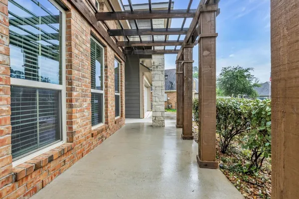 $295,000 | 14320 North Summerchase Circle, Willis, TX 77318