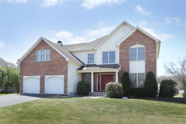 75 Gavins Pond Road Sharon, MA 02067 - Photo 1 of 9 Gallery Image 1