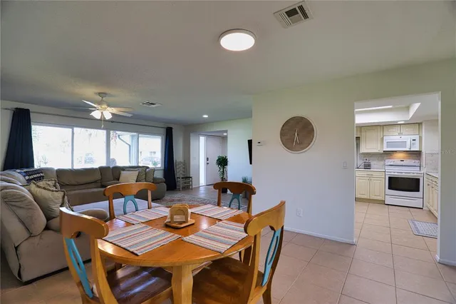 $2,500 | 1141 Royal Road, Venice, FL 34293