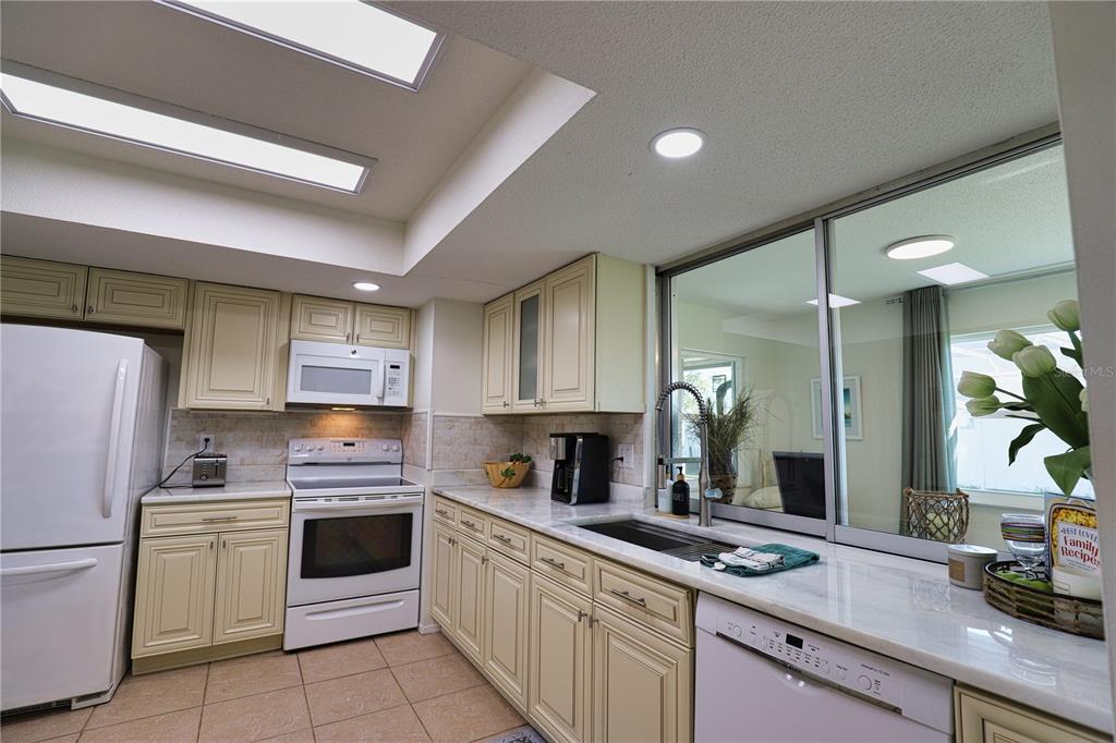 1141 Royal Road Venice, FL 34293 - Photo 20 of 38