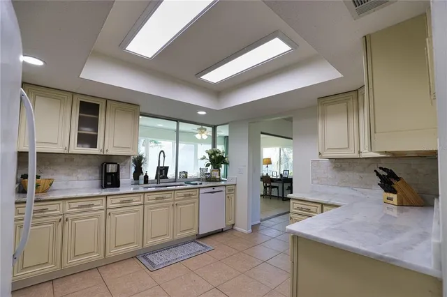 $2,500 | 1141 Royal Road, Venice, FL 34293