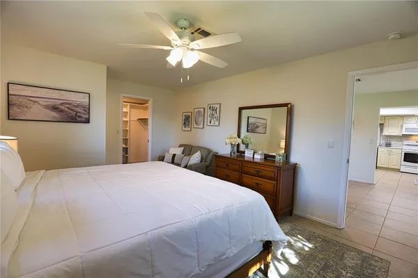 $2,500 | 1141 Royal Road, Venice, FL 34293
