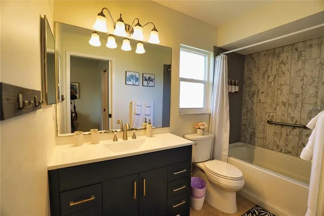 $2,500 | 1141 Royal Road, Venice, FL 34293