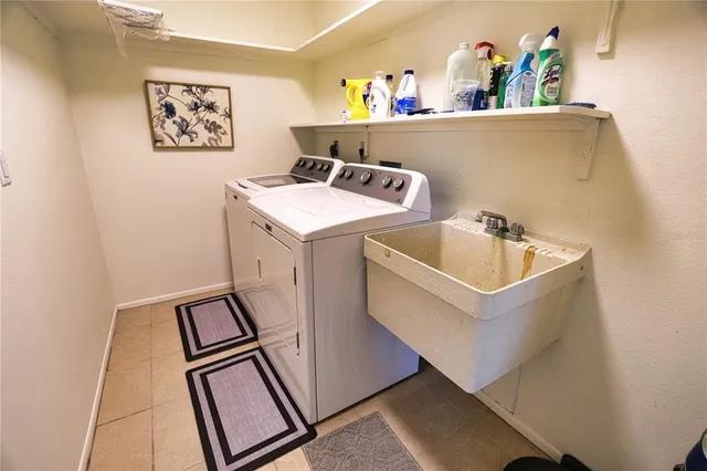 $2,500 | 1141 Royal Road, Venice, FL 34293