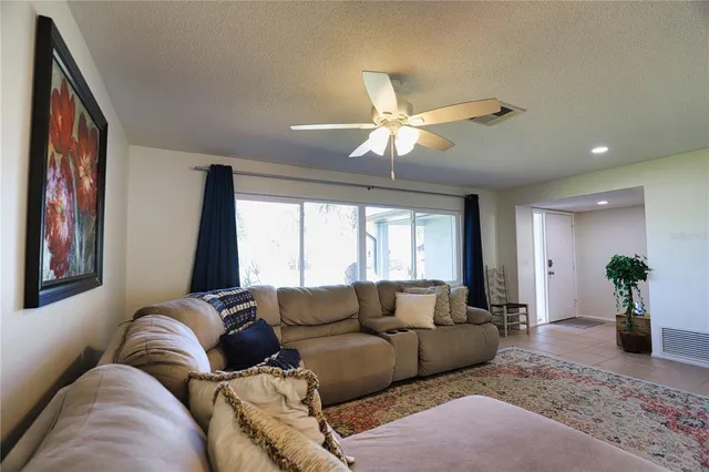 $2,500 | 1141 Royal Road, Venice, FL 34293