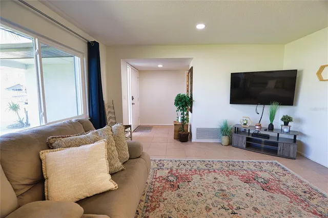 $2,500 | 1141 Royal Road, Venice, FL 34293