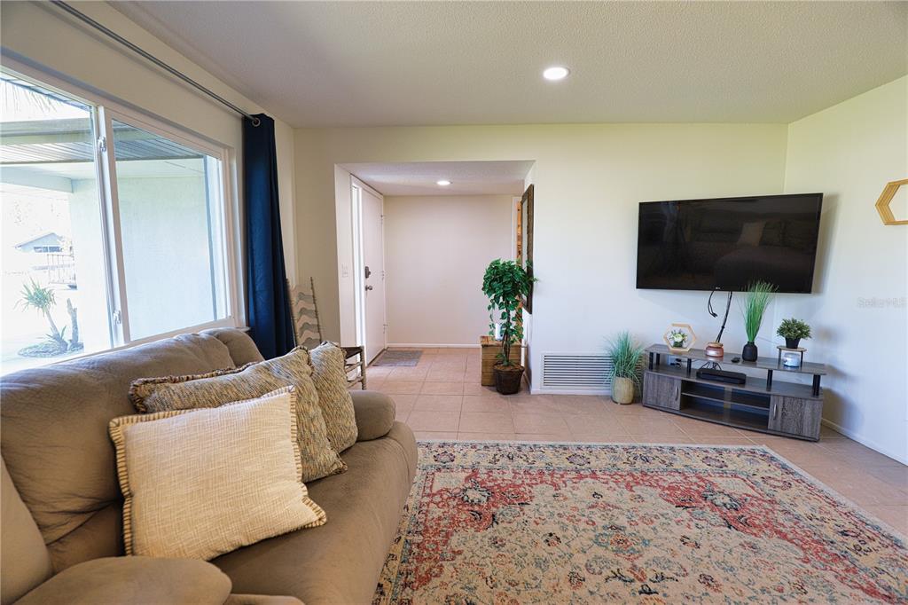 1141 Royal Road Venice, FL 34293 - Photo 9 of 38