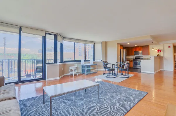 $4,800 | 700 Grove Street, Unit 4F, Jersey City, NJ 07310