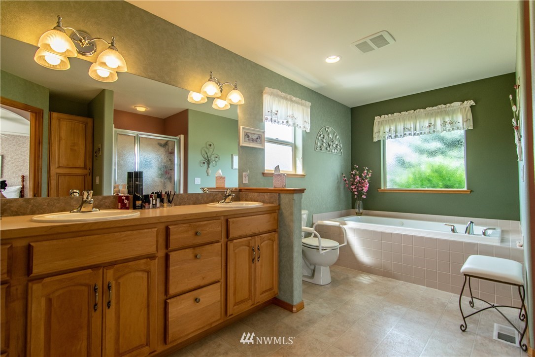 1364 Heath Road Sequim, WA 98382 - Photo 17 of 25