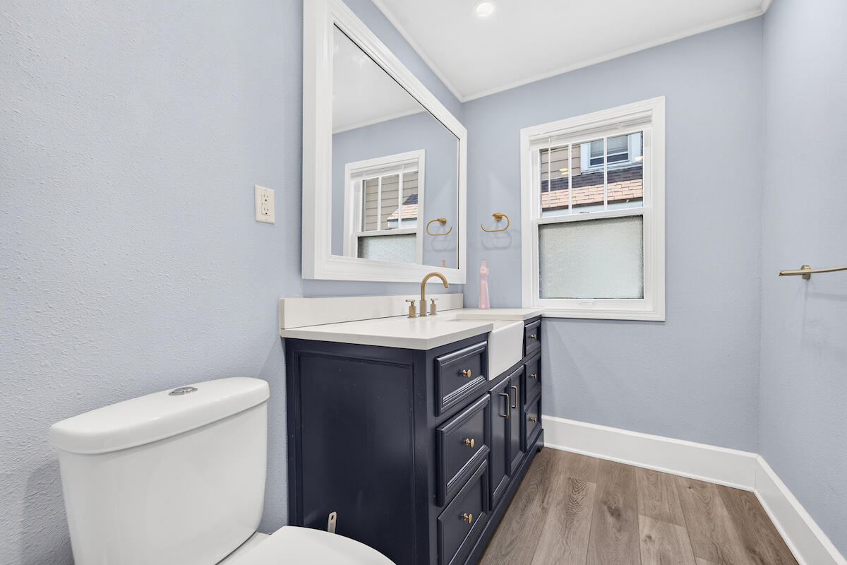 1127 Jefferson Street Racine, WI 53404 - Photo 5 of 21 1st Floor Half Bath