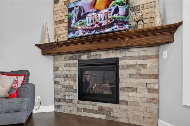 $450,000 | 1325 North 160th Terrace, Basehor, KS 66007