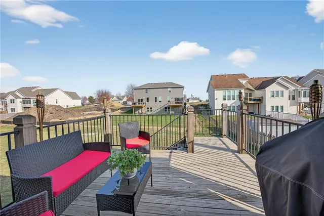 $450,000 | 1325 North 160th Terrace, Basehor, KS 66007