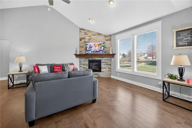 $450,000 | 1325 North 160th Terrace, Basehor, KS 66007