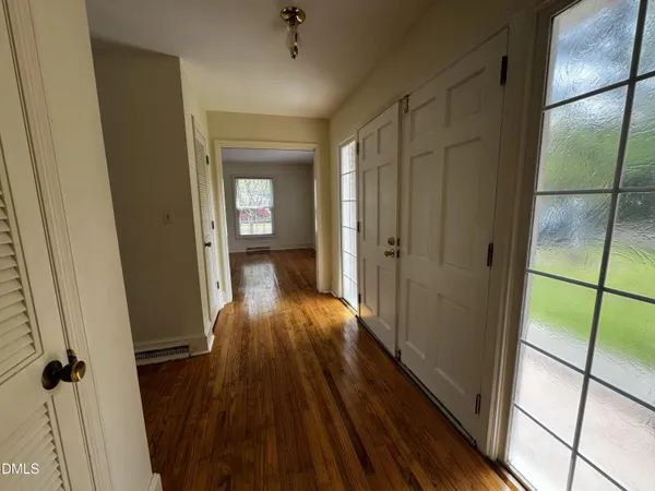 $2,200 | 306 East 1st Street, Kenly, NC 27542