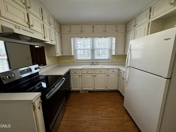 $2,200 | 306 East 1st Street, Kenly, NC 27542