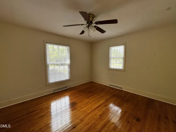 $2,200 | 306 East 1st Street, Kenly, NC 27542