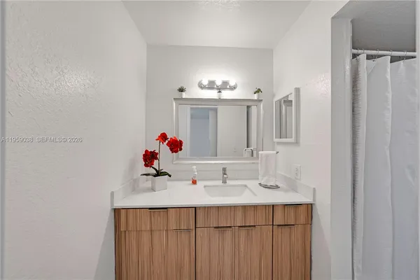 $2,300 | 437 Vista Isles Drive, Unit 2217, Sunrise, FL 33325