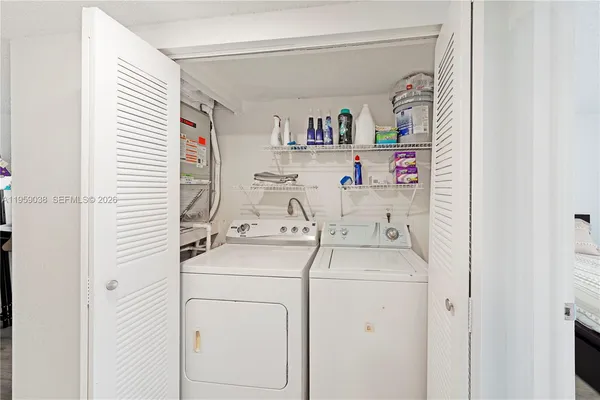 $2,300 | 437 Vista Isles Drive, Unit 2217, Sunrise, FL 33325