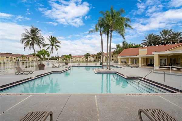 $2,300 | 437 Vista Isles Drive, Unit 2217, Sunrise, FL 33325