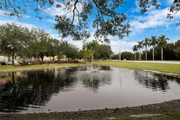 $2,300 | 437 Vista Isles Drive, Unit 2217, Sunrise, FL 33325