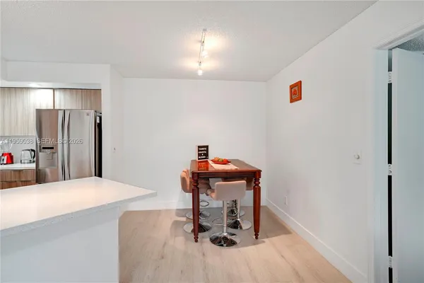 $2,300 | 437 Vista Isles Drive, Unit 2217, Sunrise, FL 33325