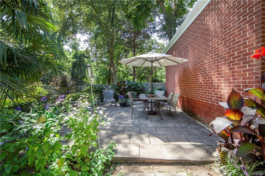 800 Lochridge Road Charlotte, NC 28209 - Photo 17 of 31 Gallery Image 17
