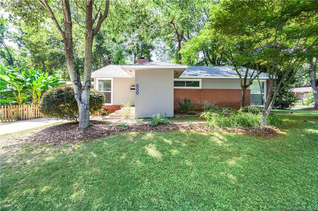 800 Lochridge Road Charlotte, NC 28209 - Photo 24 of 31 Gallery Image 24