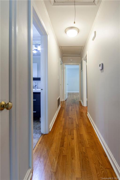 800 Lochridge Road Charlotte, NC 28209 - Photo 8 of 31 Gallery Image 8
