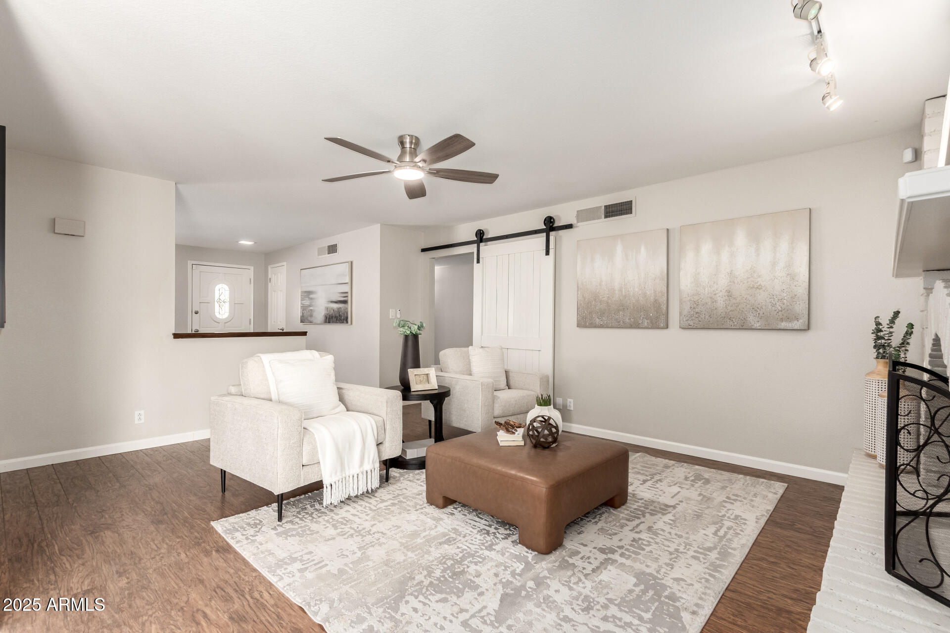 1237 East Gemini Drive Tempe, AZ 85283 - Photo 15 of 51 a living room with furniture