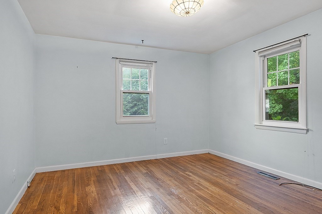 17 Harriman Road Hudson, MA 01749 - Photo 8 of 38 Gallery Image 8