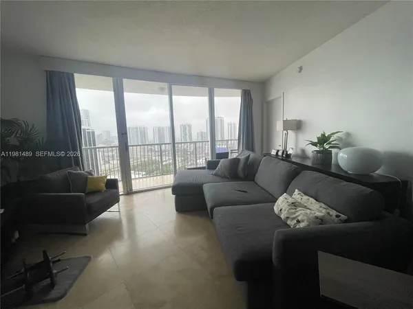 $549,900 | 1750 North Bayshore Drive, Unit 2814, Miami, FL 33132