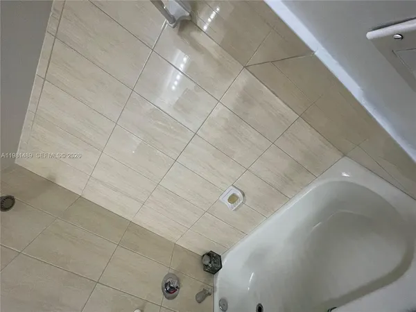 $549,900 | 1750 North Bayshore Drive, Unit 2814, Miami, FL 33132