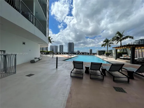 $549,900 | 1750 North Bayshore Drive, Unit 2814, Miami, FL 33132