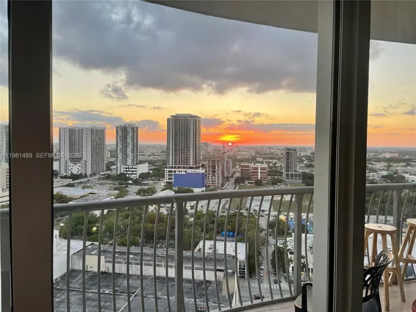 $549,900 | 1750 North Bayshore Drive, Unit 2814, Miami, FL 33132