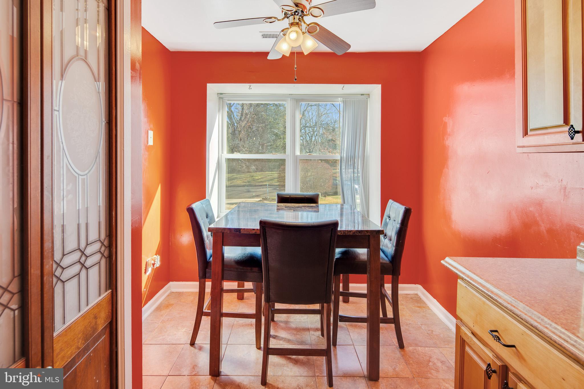 25 North Hill Drive Westampton, NJ 08060 - Photo 5 of 29 Breakfast nook