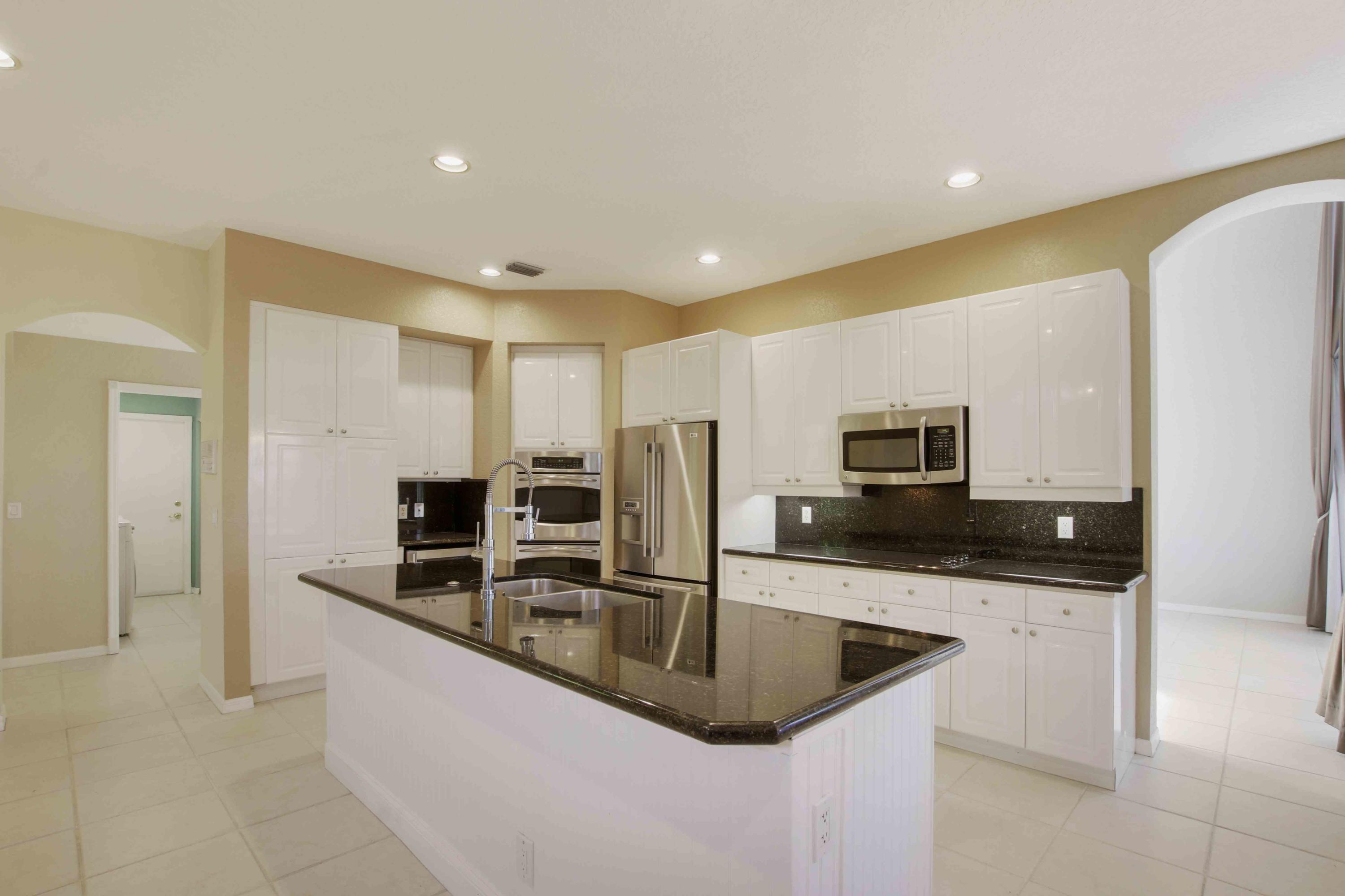 18603 Harbor Light Way Boca Raton, FL 33498 - Photo 8 of 64 House-17