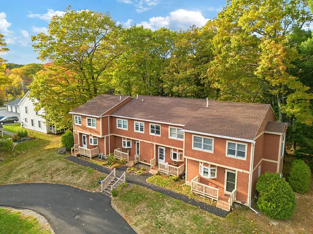 $249,900 | 13 Lincoln Woods Lane, Unit 13, Waterville, ME 04901