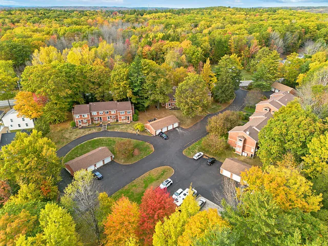 $249,900 | 13 Lincoln Woods Lane, Unit 13, Waterville, ME 04901