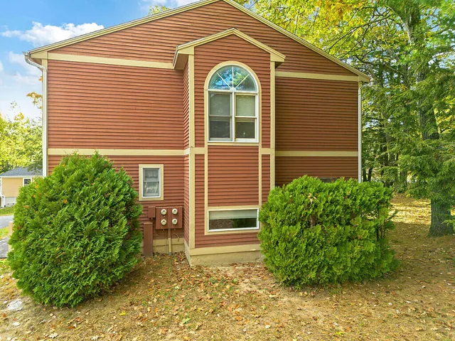$249,900 | 13 Lincoln Woods Lane, Unit 13, Waterville, ME 04901