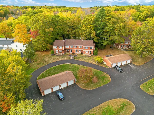 $234,950 | 13 Lincoln Woods Lane, Unit 13, Waterville, ME 04901