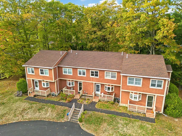 $234,950 | 13 Lincoln Woods Lane, Unit 13, Waterville, ME 04901