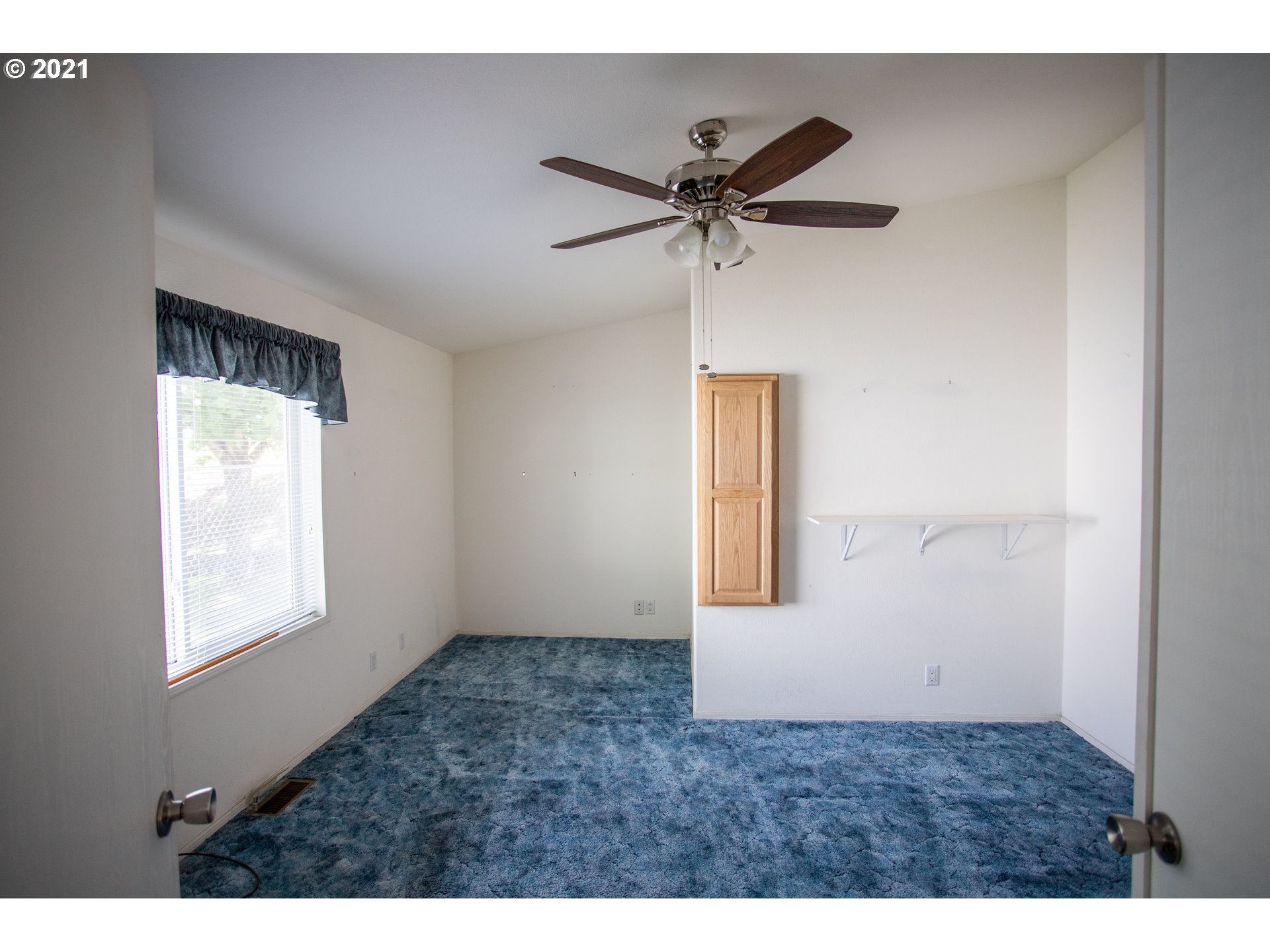 2425 Maia Loop Springfield, OR 97477 - Photo 10 of 17