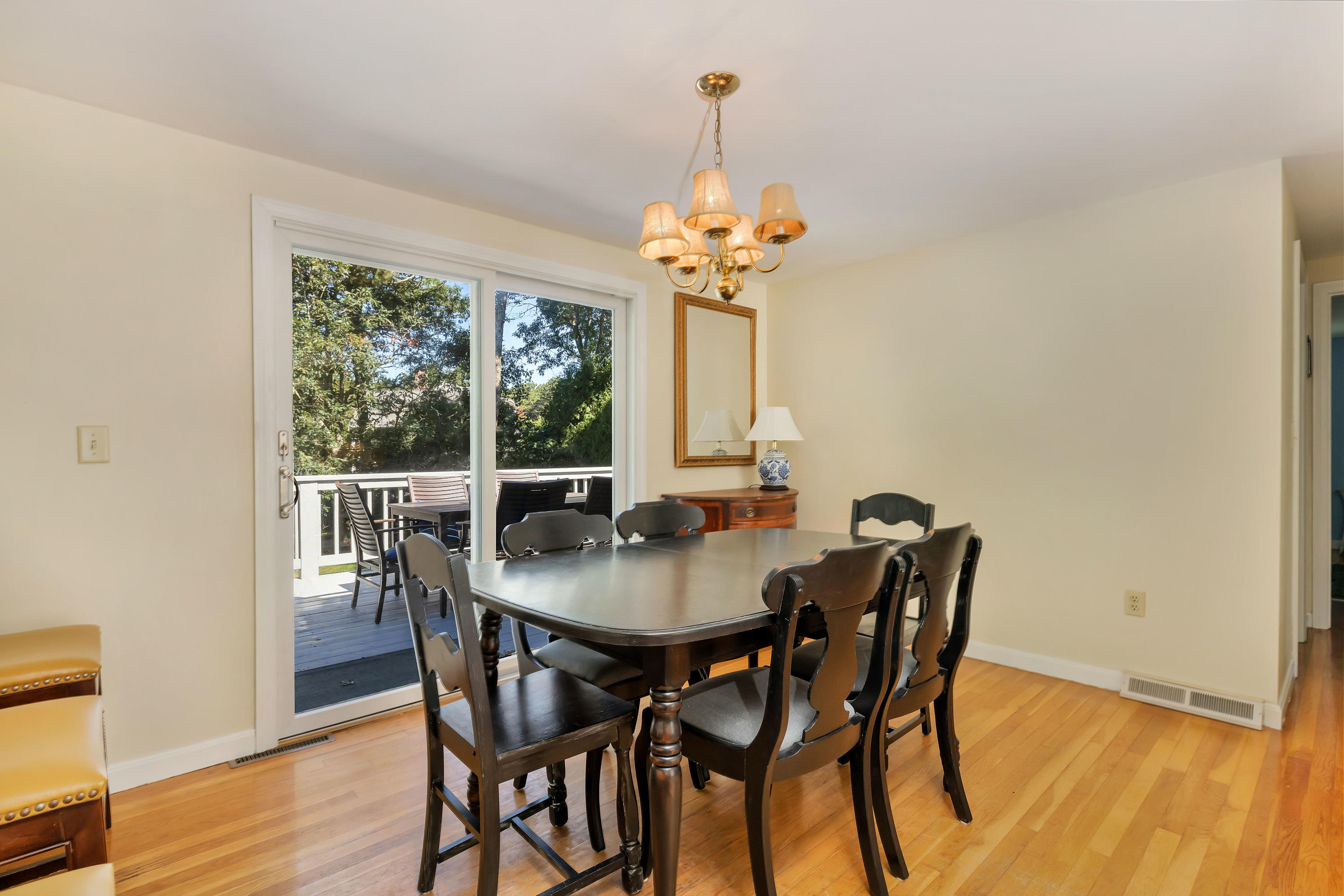 2 Sherwood Road Harwich, MA 02645 - Photo 8 of 38 2SheLR-14